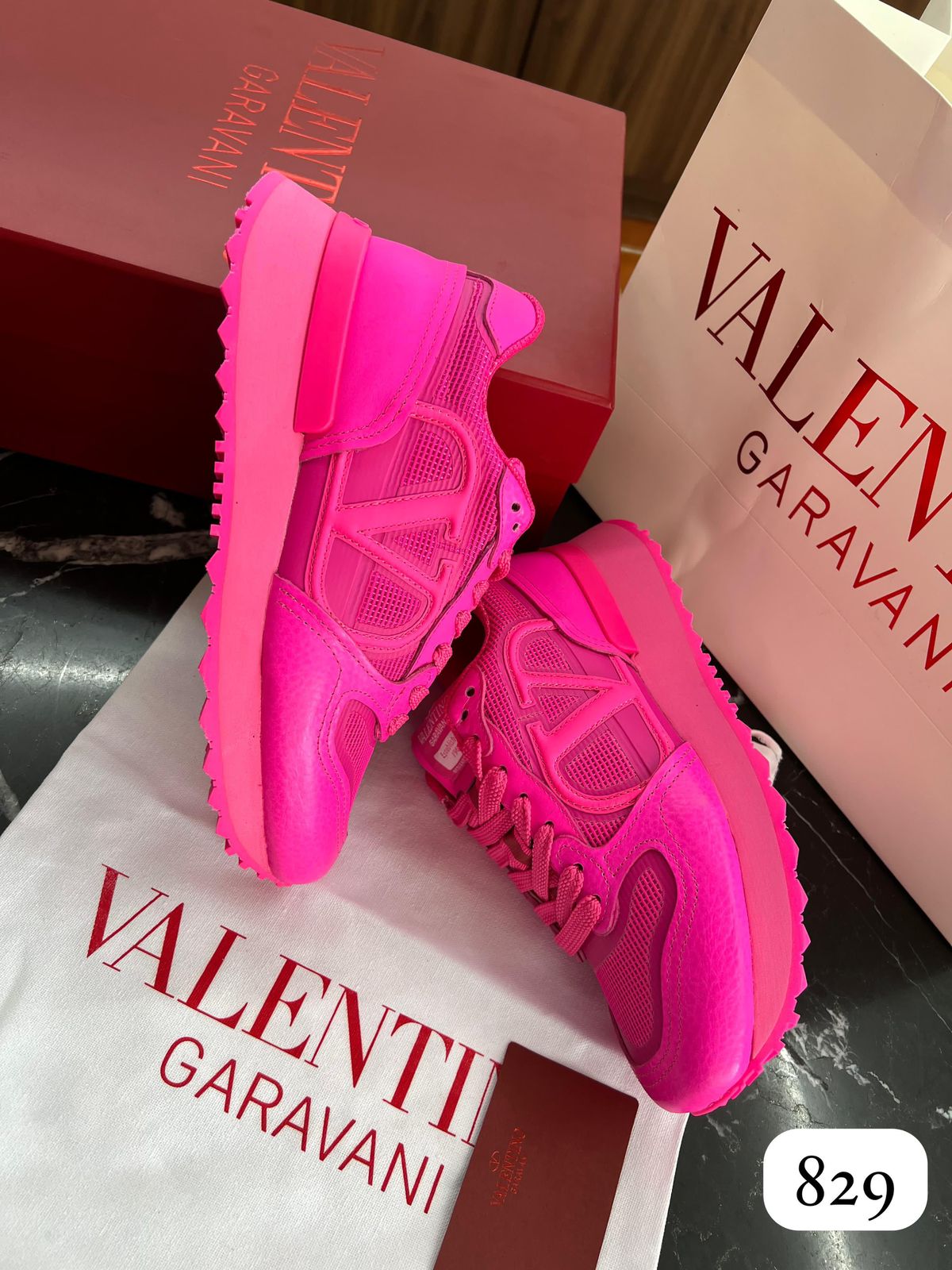 TENNIS VALENTINO