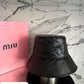 GORRO MIU MIU