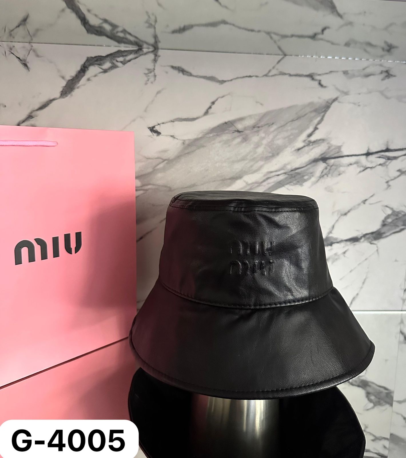 GORRO MIU MIU