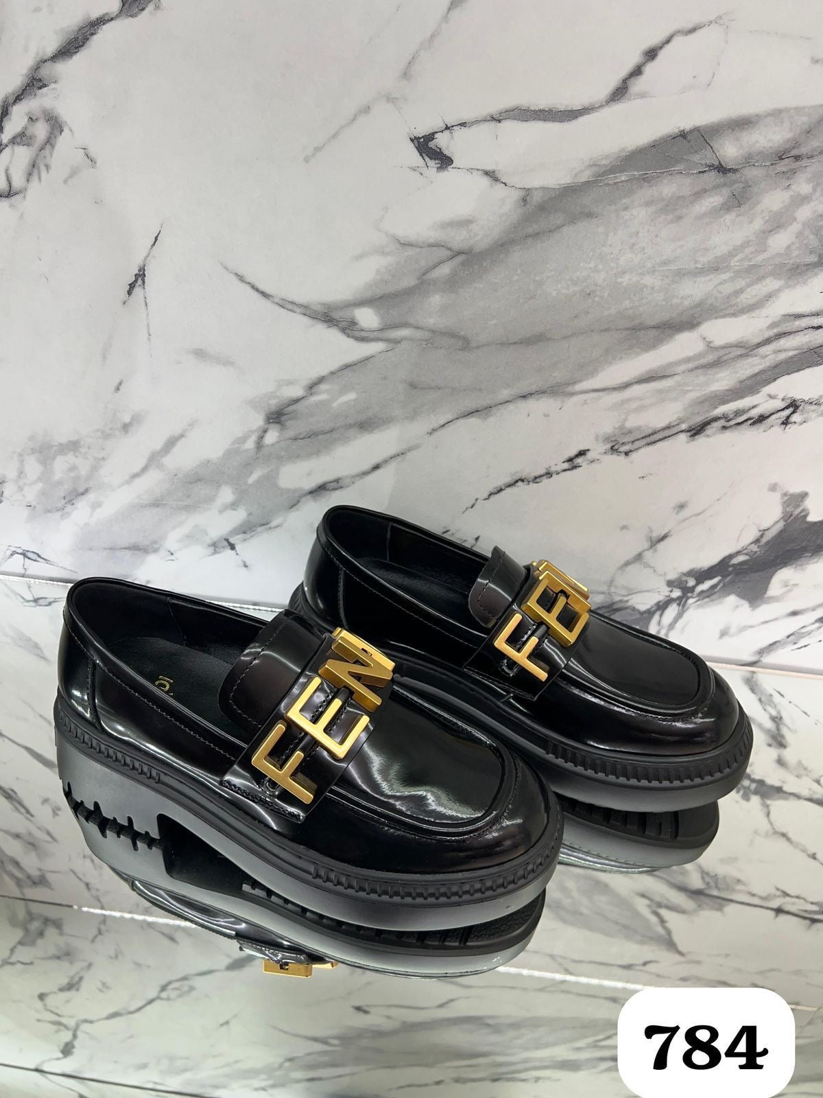 ZAPATO FENDI