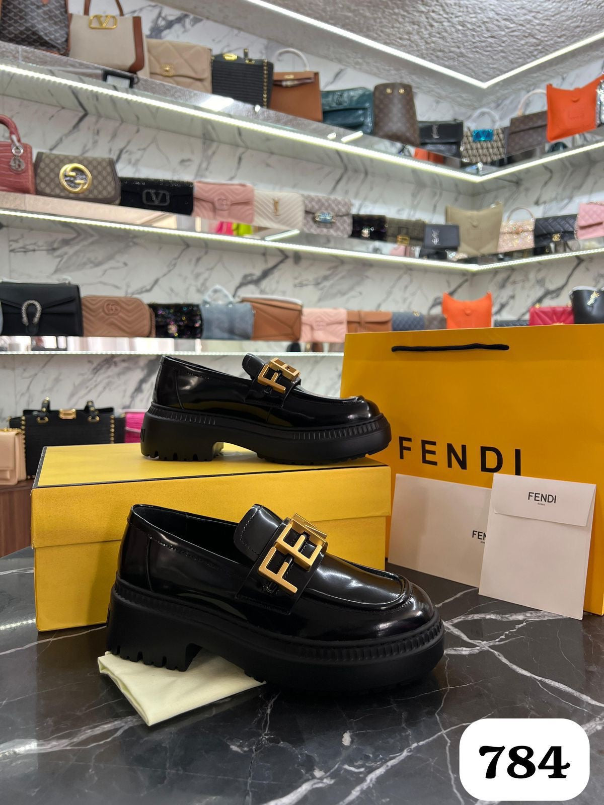 ZAPATO FENDI