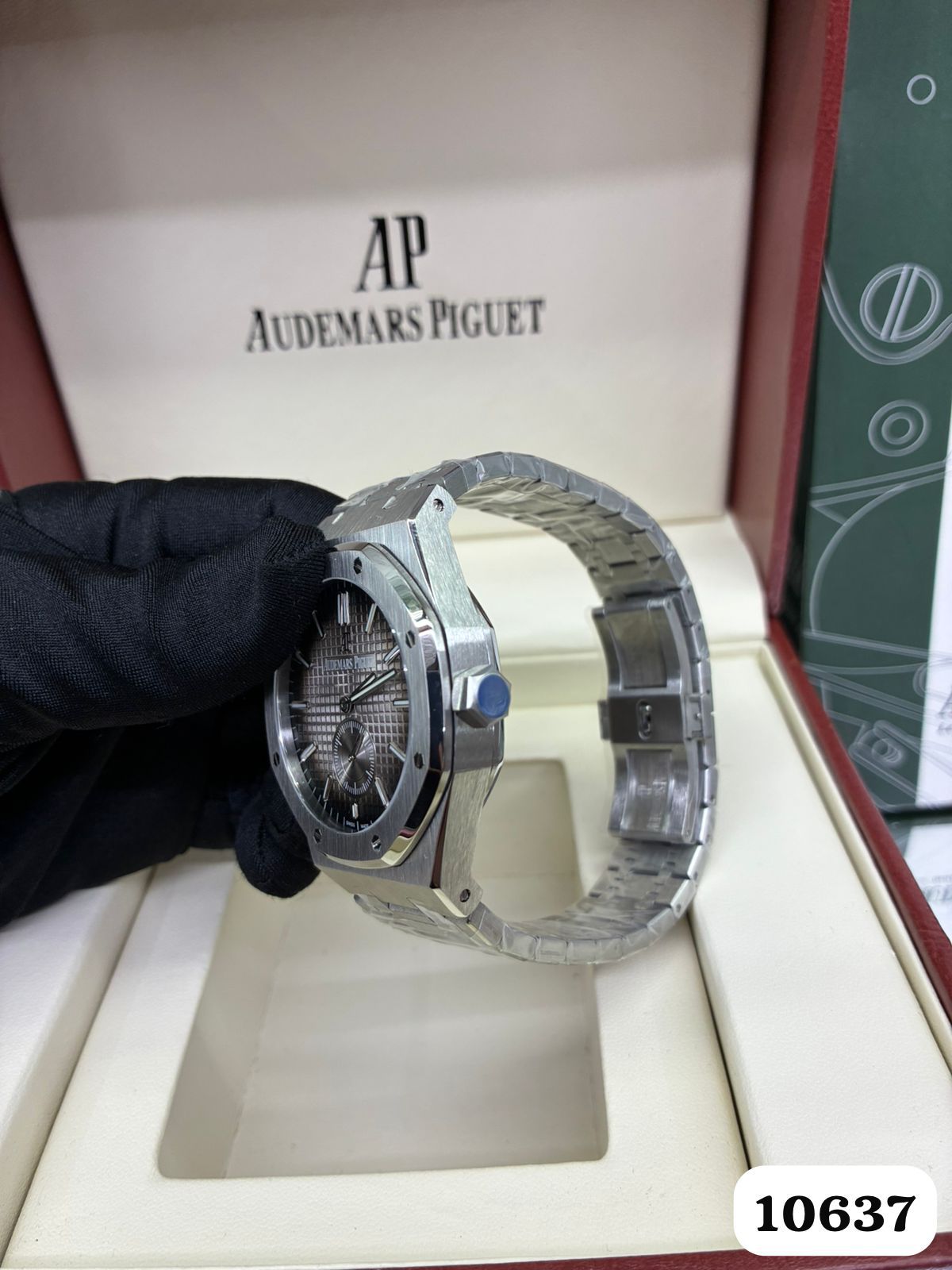 RELOJ MÁQUINA AUTOMÁTICA