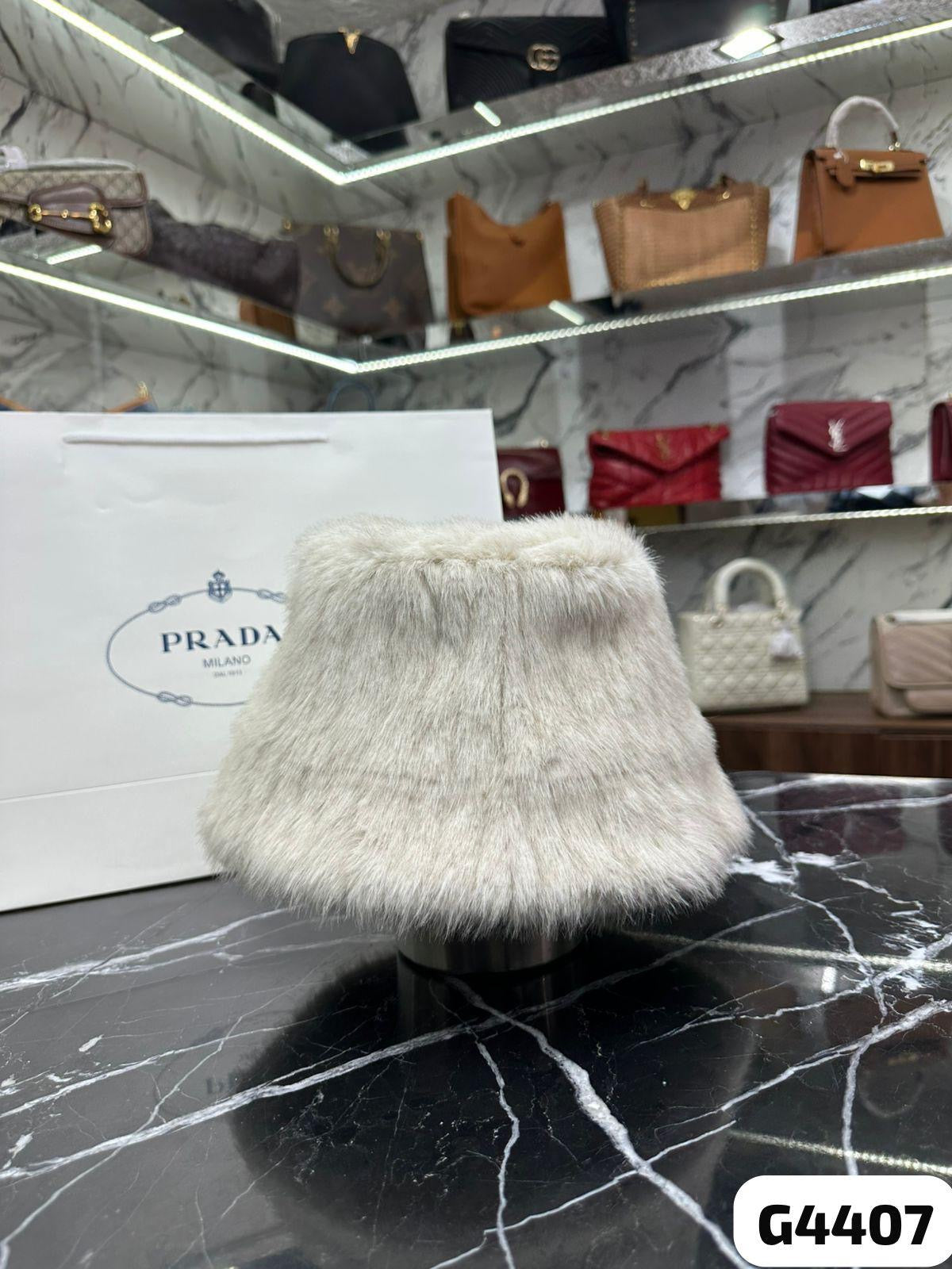 GORRO PRADA