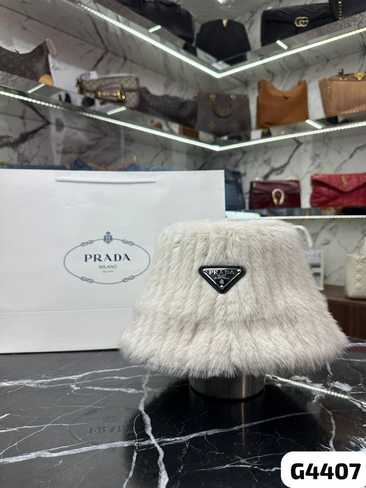 GORRO PRADA