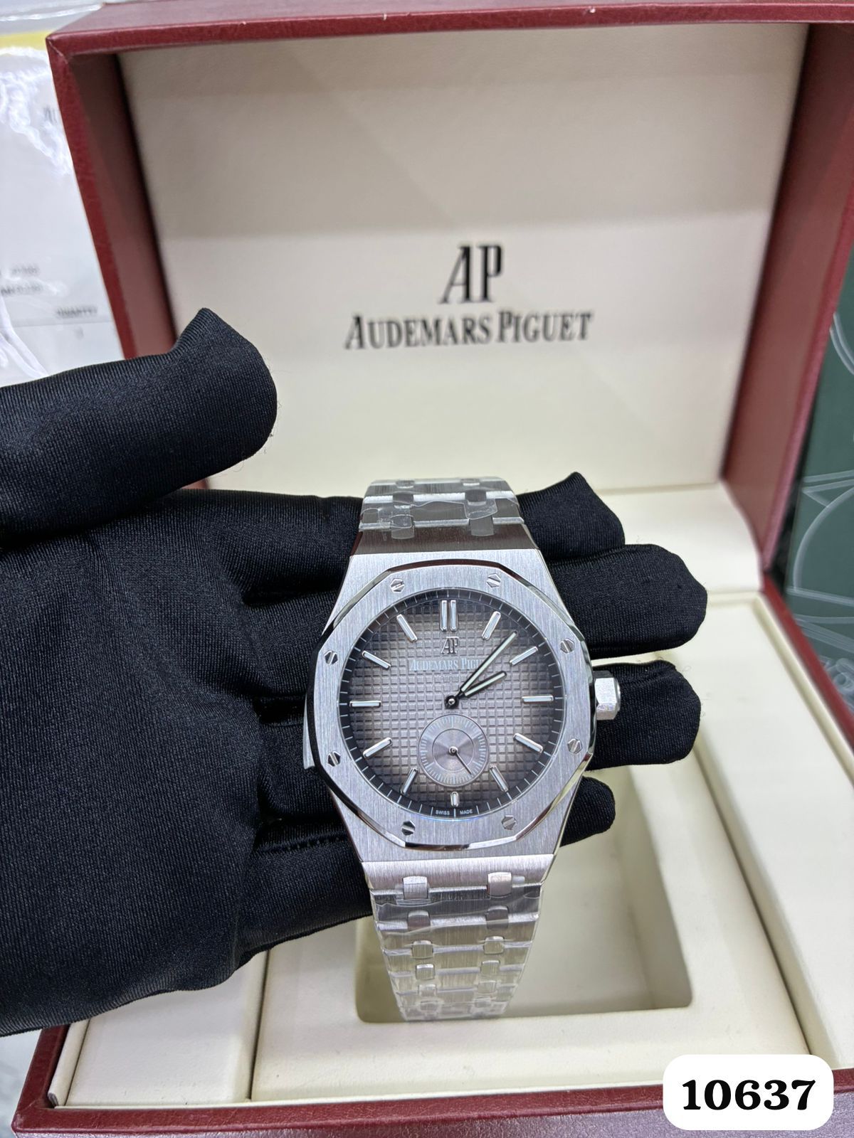 RELOJ MÁQUINA AUTOMÁTICA