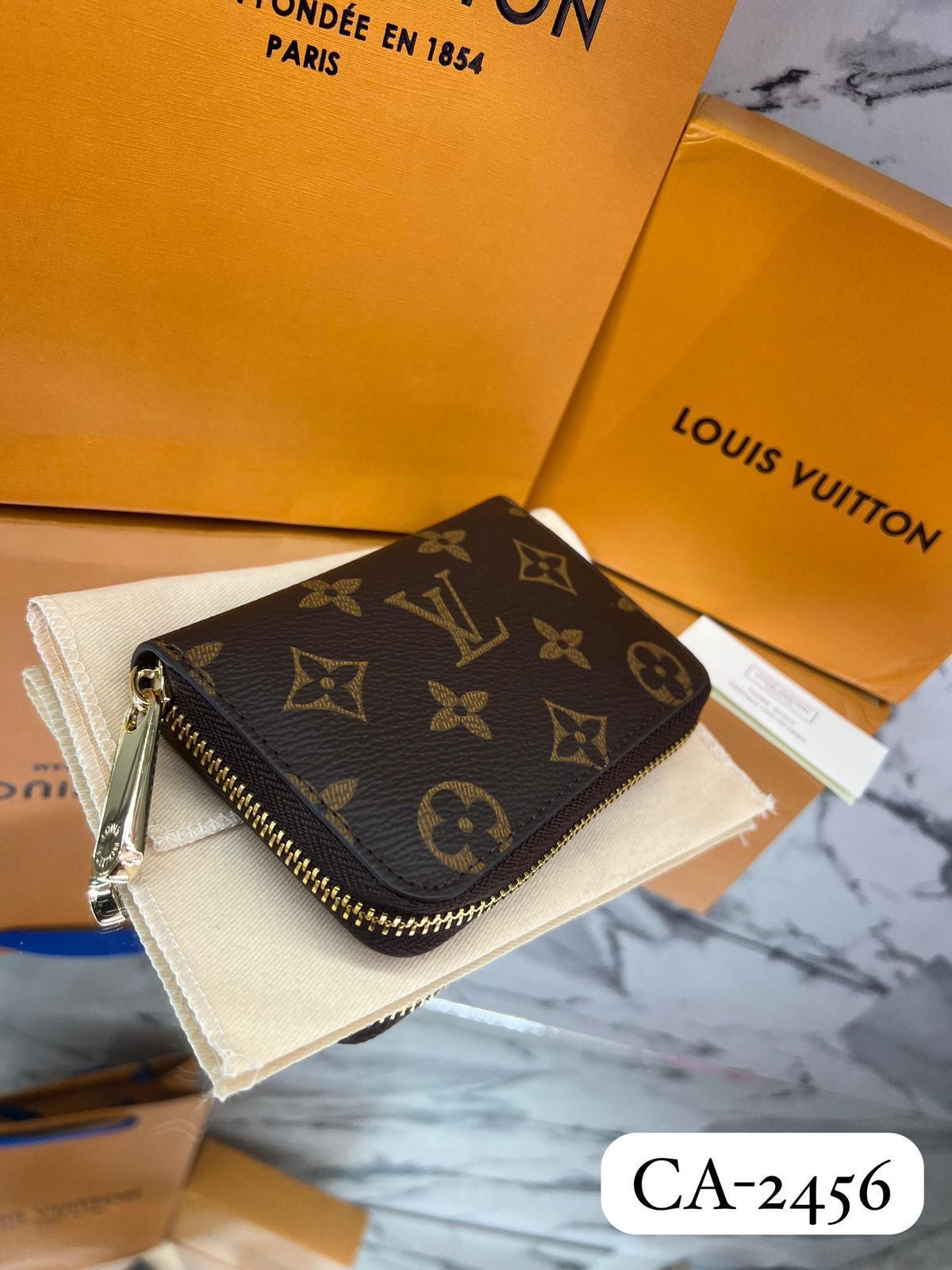 Cartera LV