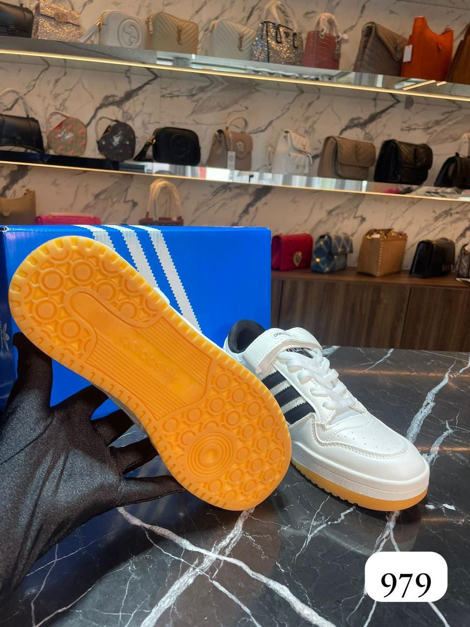 TENNIS ADIDAS