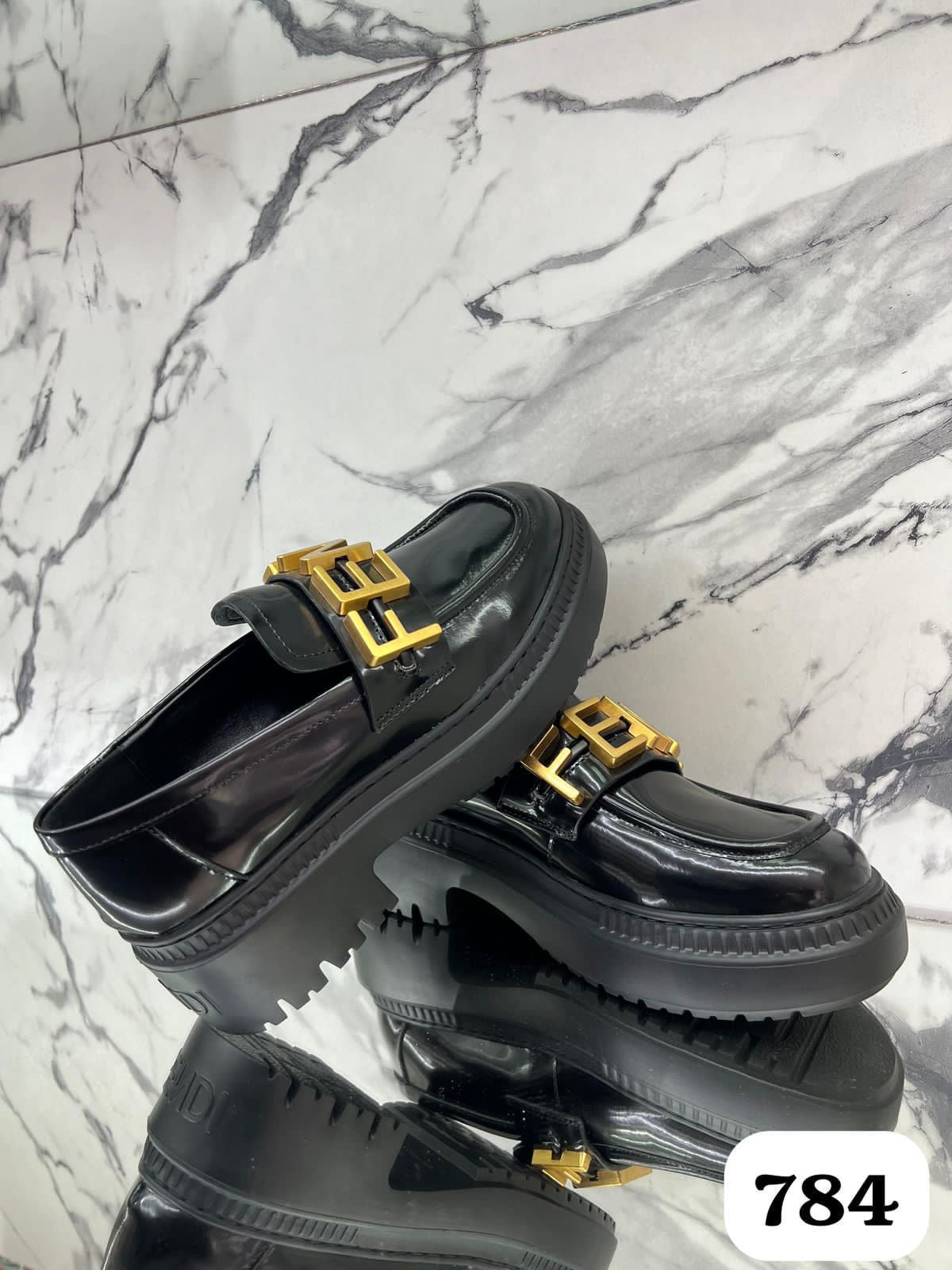 ZAPATO FENDI