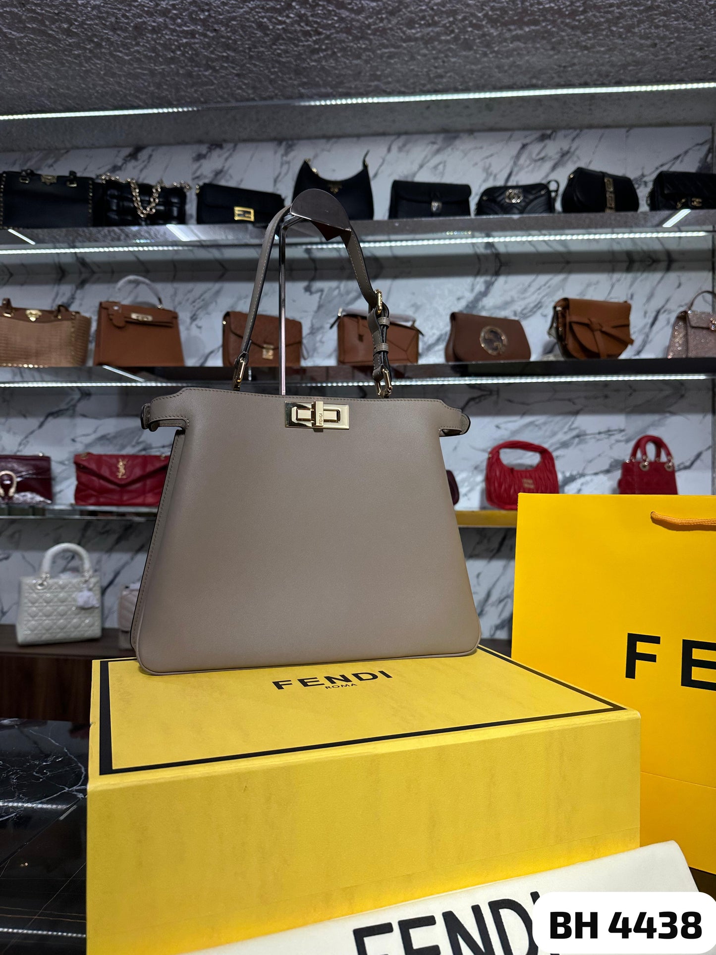 Bolsa Fendi