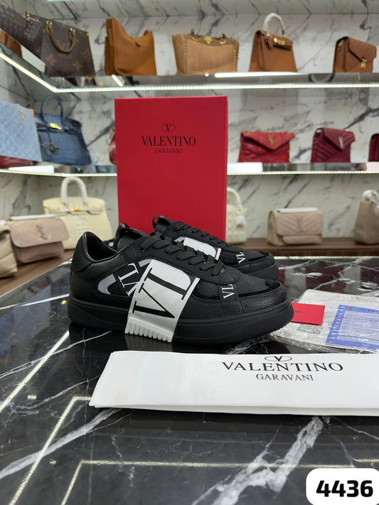 TENNIS VALENTINO