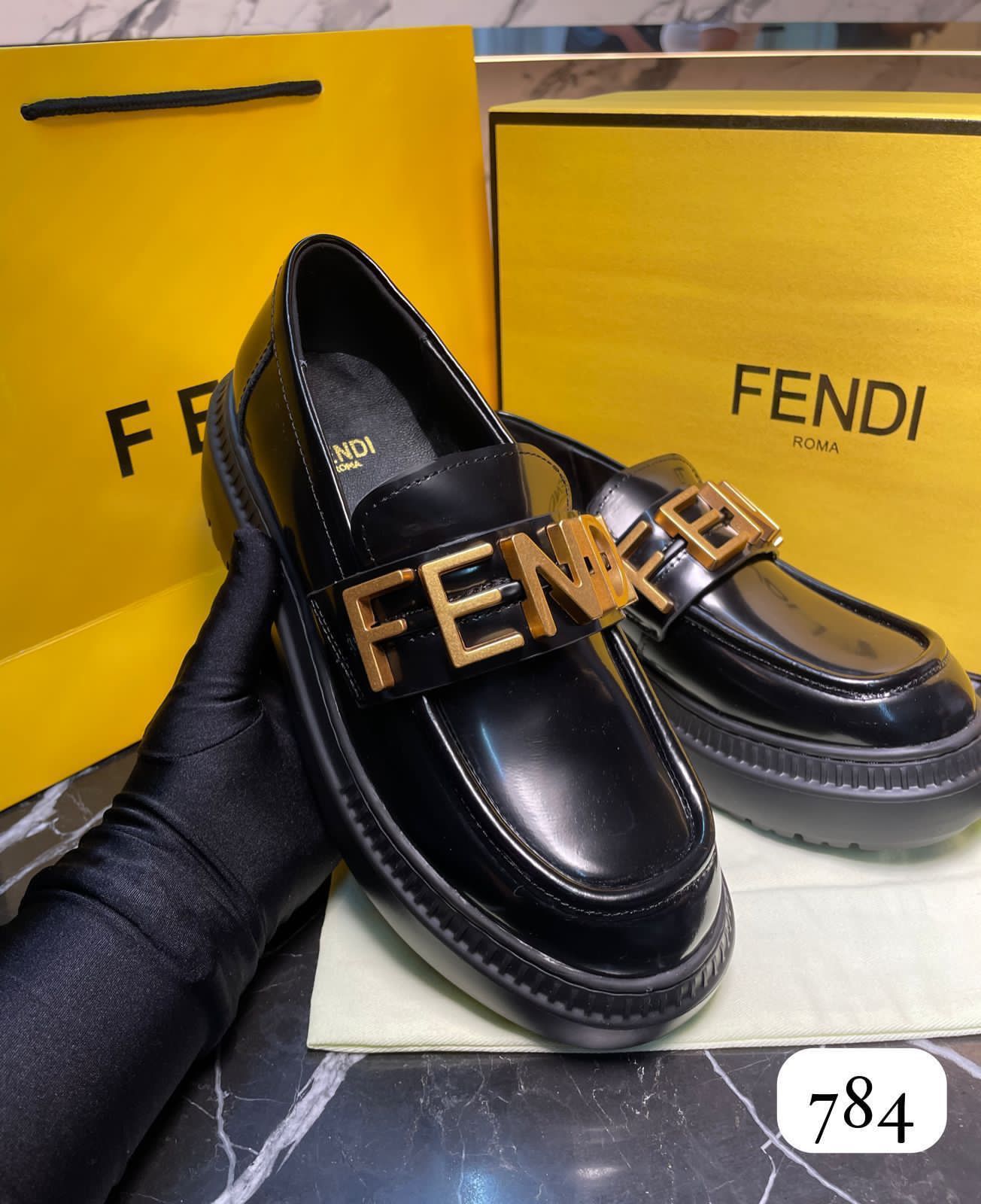 ZAPATO FENDI